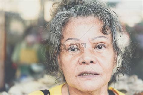 亚洲老年妇女60岁高清图片下载-正版图片506241163-摄图网