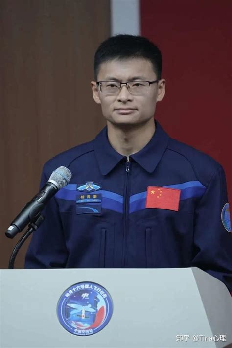 桂海潮：36岁大学教授“变身”中国空间站首位载荷专家|训练|航天员|大学教授_新浪新闻