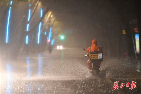 黄色预警：未来6小时，武汉这些地方有暴雨、雷电、阵风_武汉_新闻中心_长江网_cjn.cn