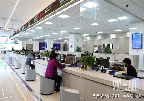 南京市政务服务中心公安综合大厅实现“一窗通办” | 江苏网信网