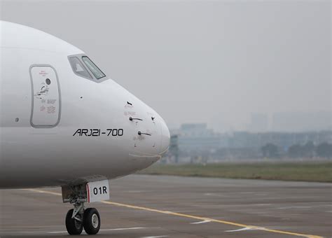 新的里程碑：中国商飞交付第100架ARJ21客机！年产能最高达到50架
