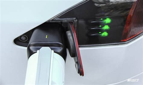 特斯拉新款充电桩能为每辆车提供专线充电 即将大规模铺设 - 新出行