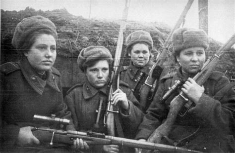 二战苏联人进入德国后的暴行，源头在这里|苏联|德军|女兵_新浪新闻