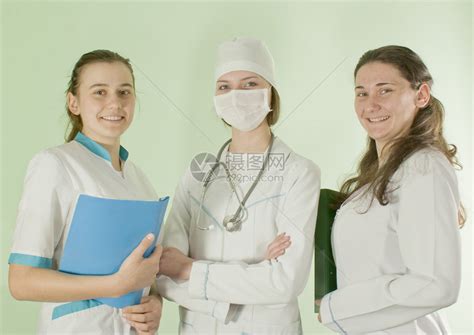 待在室内的三位女医生高清图片下载-正版图片502609023-摄图网