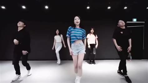 简单好看的韩国女团舞蹈视频教学