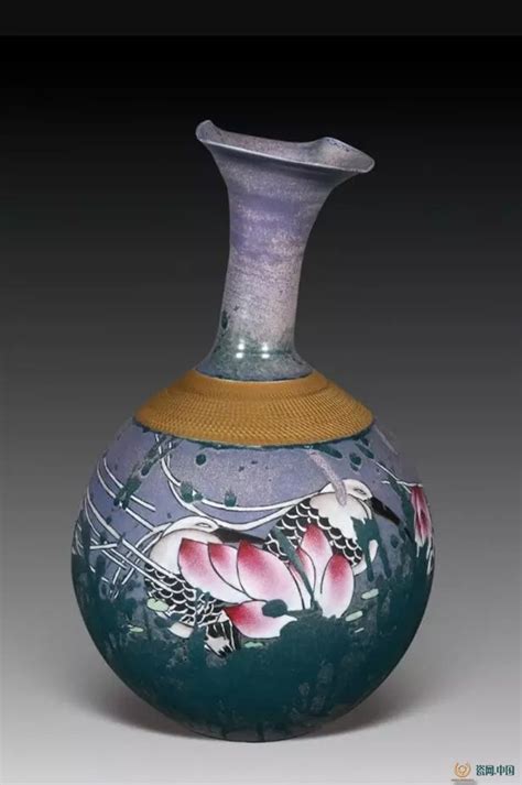 中国当代陶瓷艺术家作品亮相法国国际文化遗产展览会