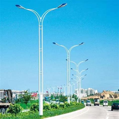甘孜石渠县11米13米14米路灯厂家生产批发价格-一步电子网