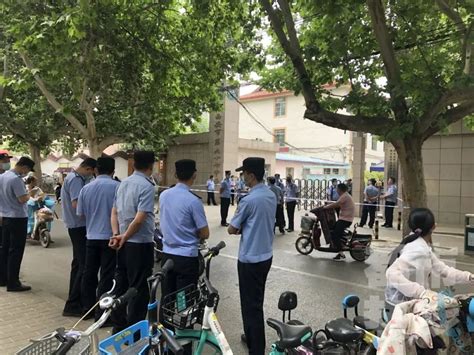 广东揭阳女教师校园内驾车撞倒3学生_视频_长沙社区通