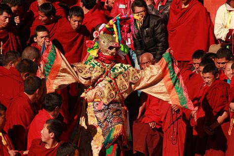 2023迪庆藏族自治州民族博物馆游玩攻略,只有转经筒值得看， 晚上来的... 【去哪儿攻略】