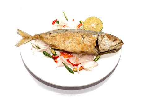 鲭鱼,干的,白色,鱼类,香料,腌制食品,分离着色,辣椒粉,餐具,芳香的摄影素材,汇图网www.huitu.com