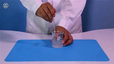 演示实验090201氯化钠在水中的溶解_腾讯视频