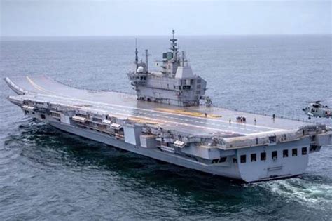 印度首艘国产航母最新画面曝光 舰岛仍是空壳状态