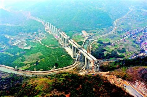 施工中的灌阳至平乐高速公路仁渡特大桥-桂林生活网新闻中心