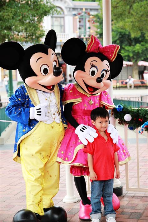 2022香港迪士尼乐园玩乐攻略,...家庭2大一小二日套票，共1...【去哪儿攻略】