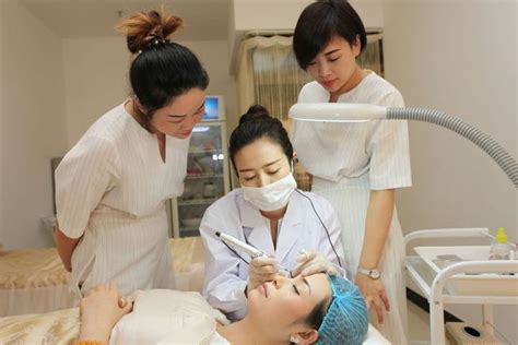 台州抽脂减肥好的前十强美容医院更新,附维多利亚吸脂价格 - 爱美容研社