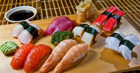 寿司的做法_【图解】寿司怎么做如何做好吃_寿司家常做法大全_硕果666_豆果美食