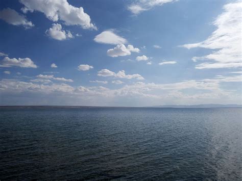 中国面积最大的湖泊是哪一个（我国最大的湖泊——青海湖，湖中的鱼却又少又小，这是为何？） | 说明书网