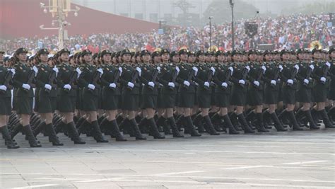 女兵方队亮相庆祝新中国成立70周年阅兵式 - 2019年10月1日, 俄罗斯卫星通讯社
