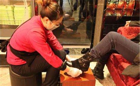 日本AISEN多功能鞋刷子家用洗鞋长柄双头鞋子内部清洁刷鞋擦硬毛_虎窝淘