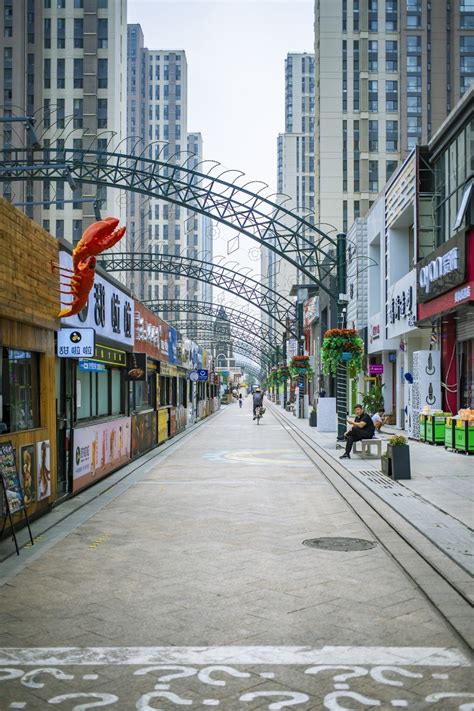 初春·火车头步行街…… - 热河流星的博客 - PhotoFans摄影网