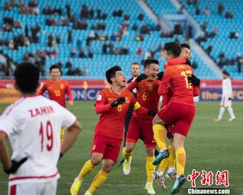 [U23亚洲杯]中国0-2乌兹别克 提前出局_新浪图片