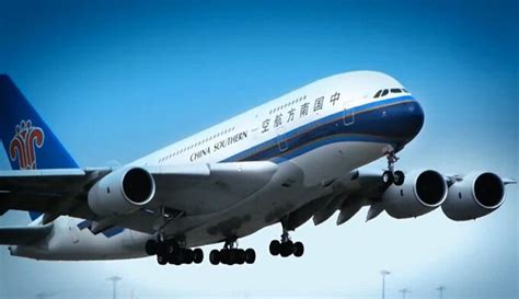 中国南方航空公司飞机起飞,其它,纪实摄影,摄影,汇图网www.huitu.com