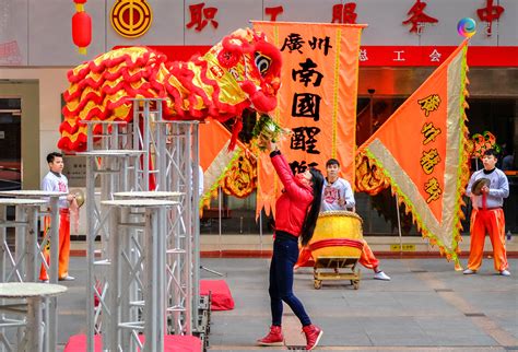 桂林多地舞狮舞龙，欢喜过大年-桂林生活网新闻中心
