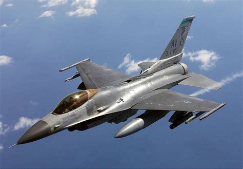 台湾把F-16升级到F-16V 升级后的性能怎么样？_凤凰网军事_凤凰网