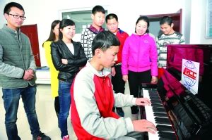 特殊学校盲生有了首架钢琴 - 神州乐器网新闻