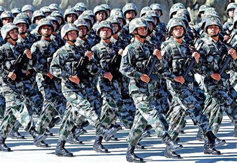 国防部：解放军陆军18个集团军调整为13个_手机新浪网