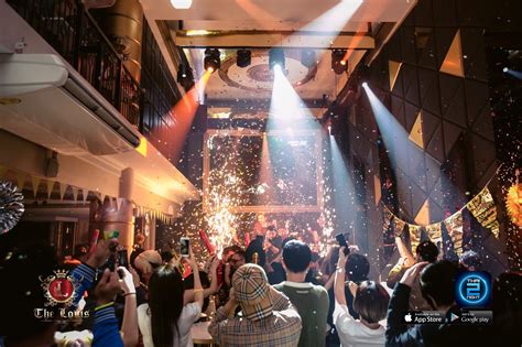 在曼谷去体验亚洲最顶级夜总会，这里是世界最喧闹的派对城市之一