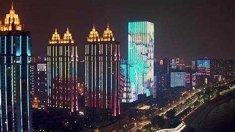 城市航拍湖南株洲湘江边高楼建筑竖屏mp44K视频素材-第25705个作品