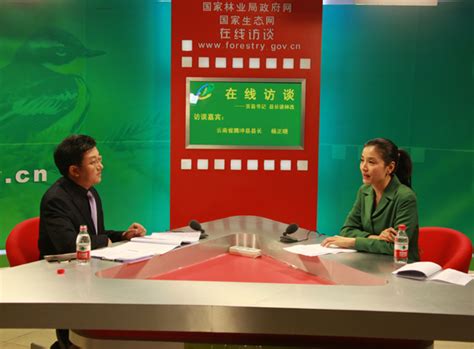 2019年05月04日CCTV-13新闻频道【24小时】主播关注报道：歌唱我和我的祖国-天津 赞颂劳动创造幸福