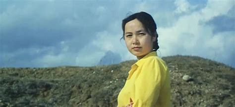 蒋雯丽的这部农村电影，被家暴，被抛弃，命运悲惨 - 知乎