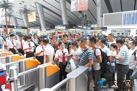 电子客票将实施 西安火车站检票员称将服务好最后一个春运凤凰网陕西_凤凰网