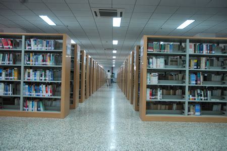 环境设施-武汉纺织大学图书馆
