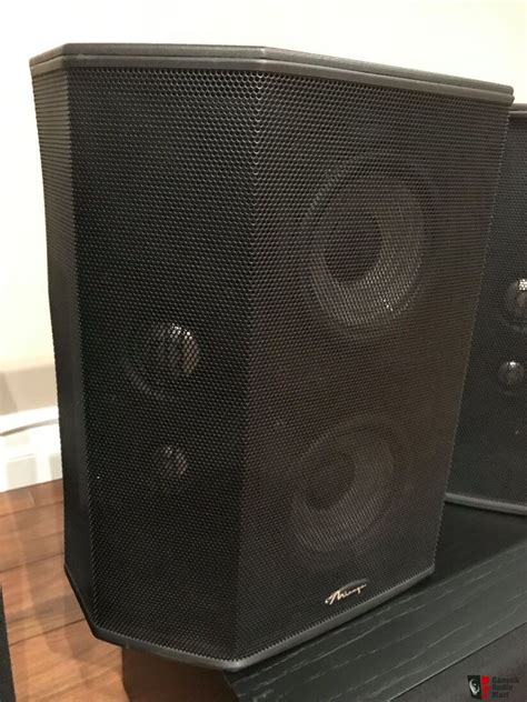 Mirage HDT Speakers and Linn Home Theatre System Photo #2174906 - UK ...