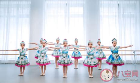南京零基础中国舞培训课程-提高学生艺术修养