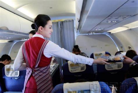 南航客舱部：空地联动 欢度六一-中国民航网