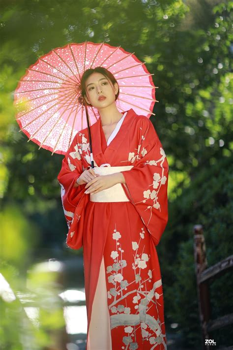 日本国民美少女拍和服写真迎新年 穿和服亮相颜值谁更高？|和服|美少女|国民_新浪新闻