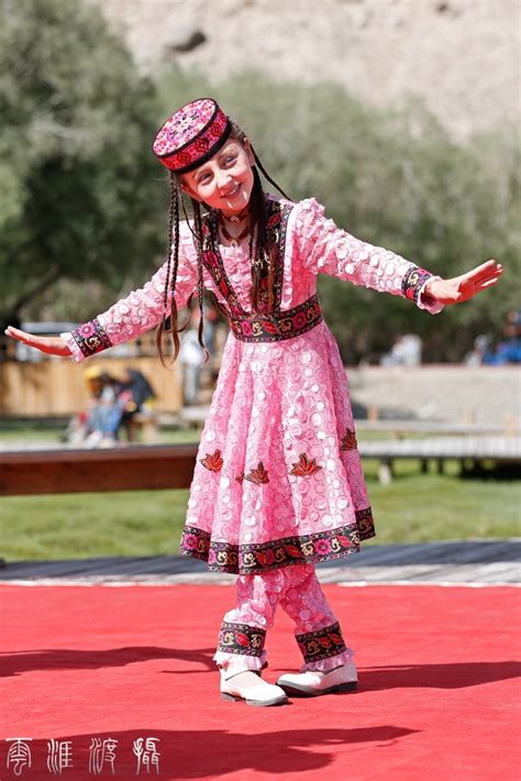 塔吉克族求婚习俗 塔吉克族婚俗 塔吉克族风俗 - 中国婚博会官网