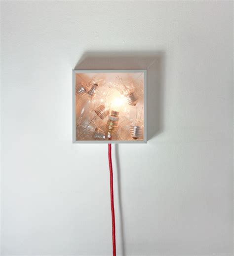 白色磨砂铝盒灯-欧莱凯设计网