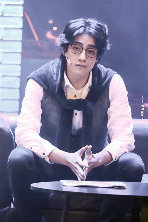 郑云龙图片