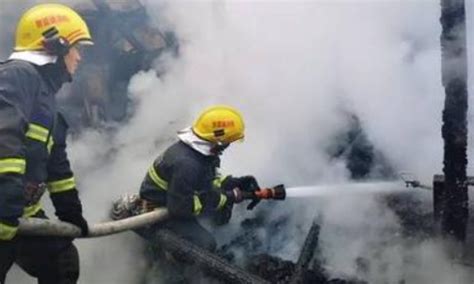 视频丨四川宜宾一工业园区发生爆燃事故 已致19死12伤 - 消防百事通