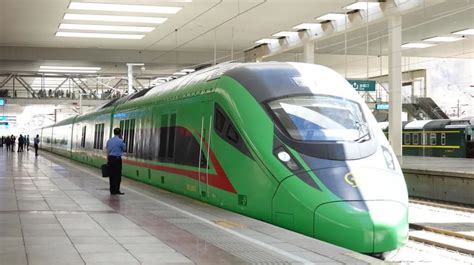 2023上海去拉萨坐火车路线，从上海到拉萨高铁火车最新消息_车主指南