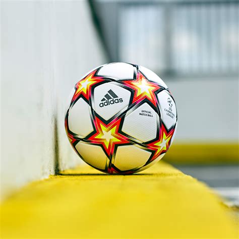 回顾欧冠决赛用球 - 足球 - 足球鞋足球装备门户_ENJOYZ足球装备网