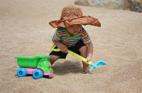 挖沙玩具儿童沙滩套装宝宝玩沙子挖土小铲子3-6岁女孩工具车套装_虎窝淘