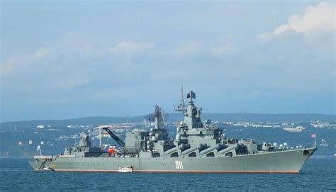 大悲剧！俄罗斯巨舰“莫斯科”号殉爆沉没，问题究竟出在哪？_凤凰网