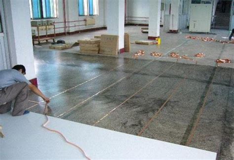静电地板安装方法是什么_静电地板施工步骤