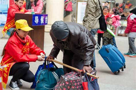 温暖旅客回家路 高铁衡阳东站开展春运首日宣传活动 - 衡阳 - 新湖南